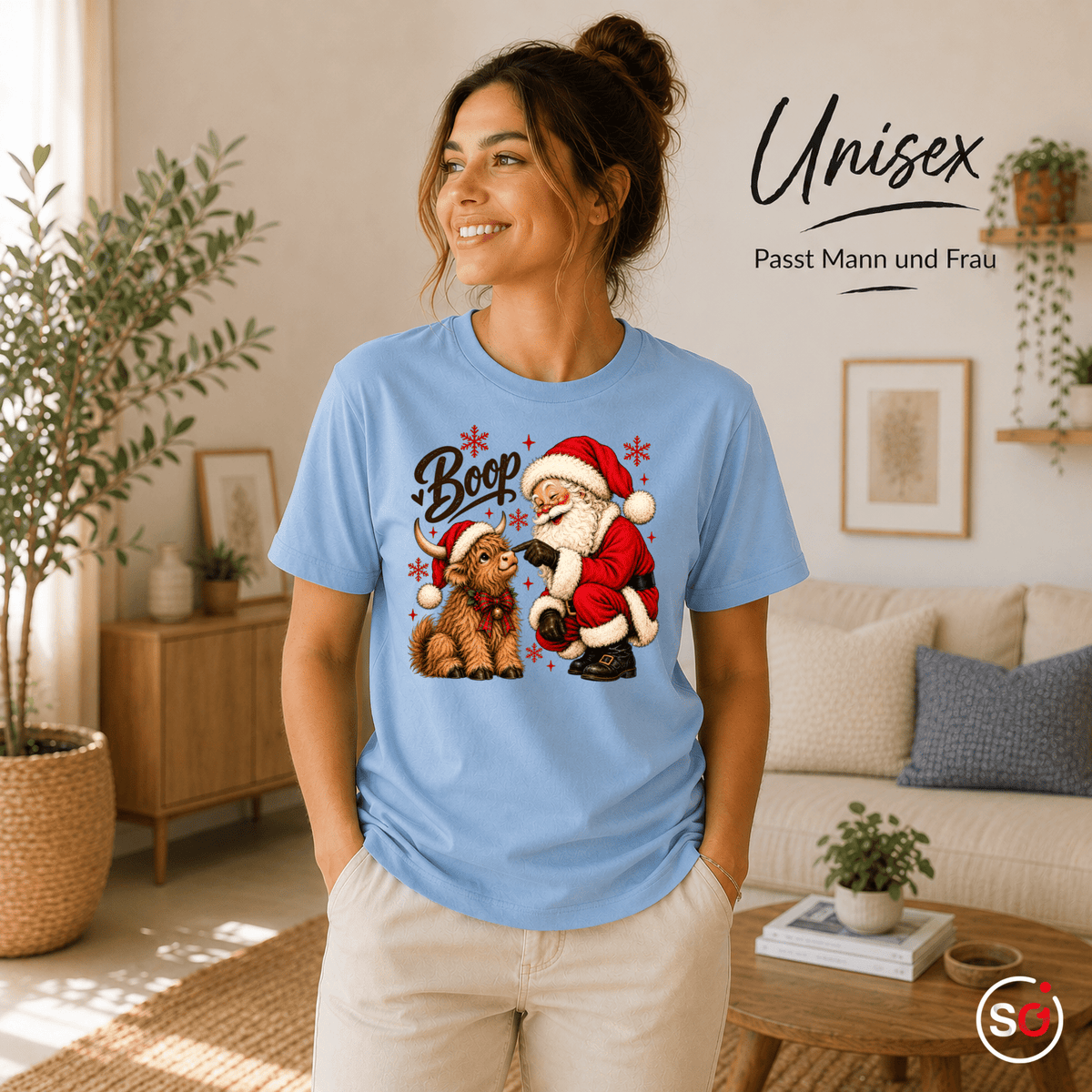 T-Shirt mit Weihnachtsmann und süßem Hochlandrind | Lustiges Santa Boop Motiv für die Festtage - StyleOne