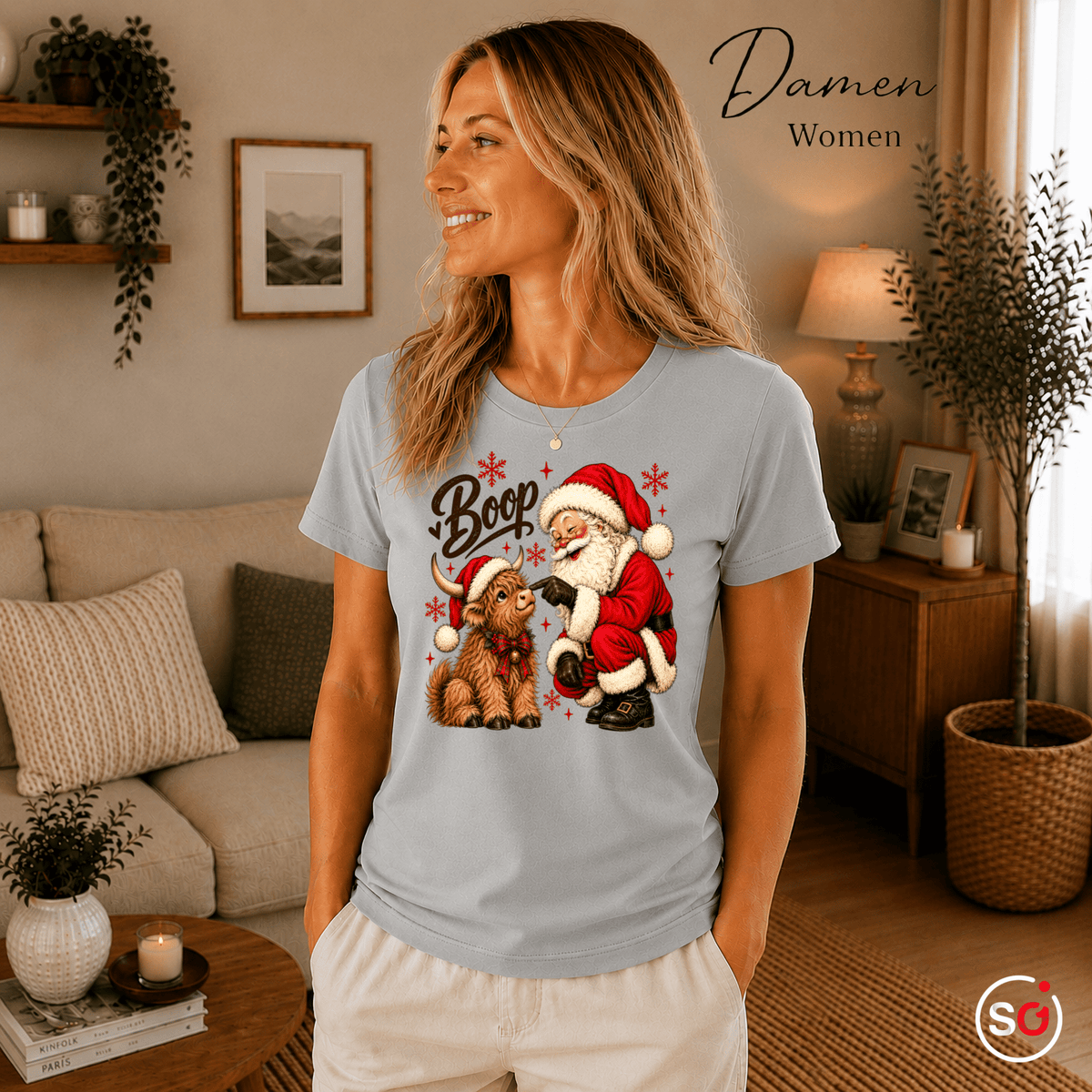 T-Shirt mit Weihnachtsmann und süßem Hochlandrind | Lustiges Santa Boop Motiv für die Festtage - StyleOne