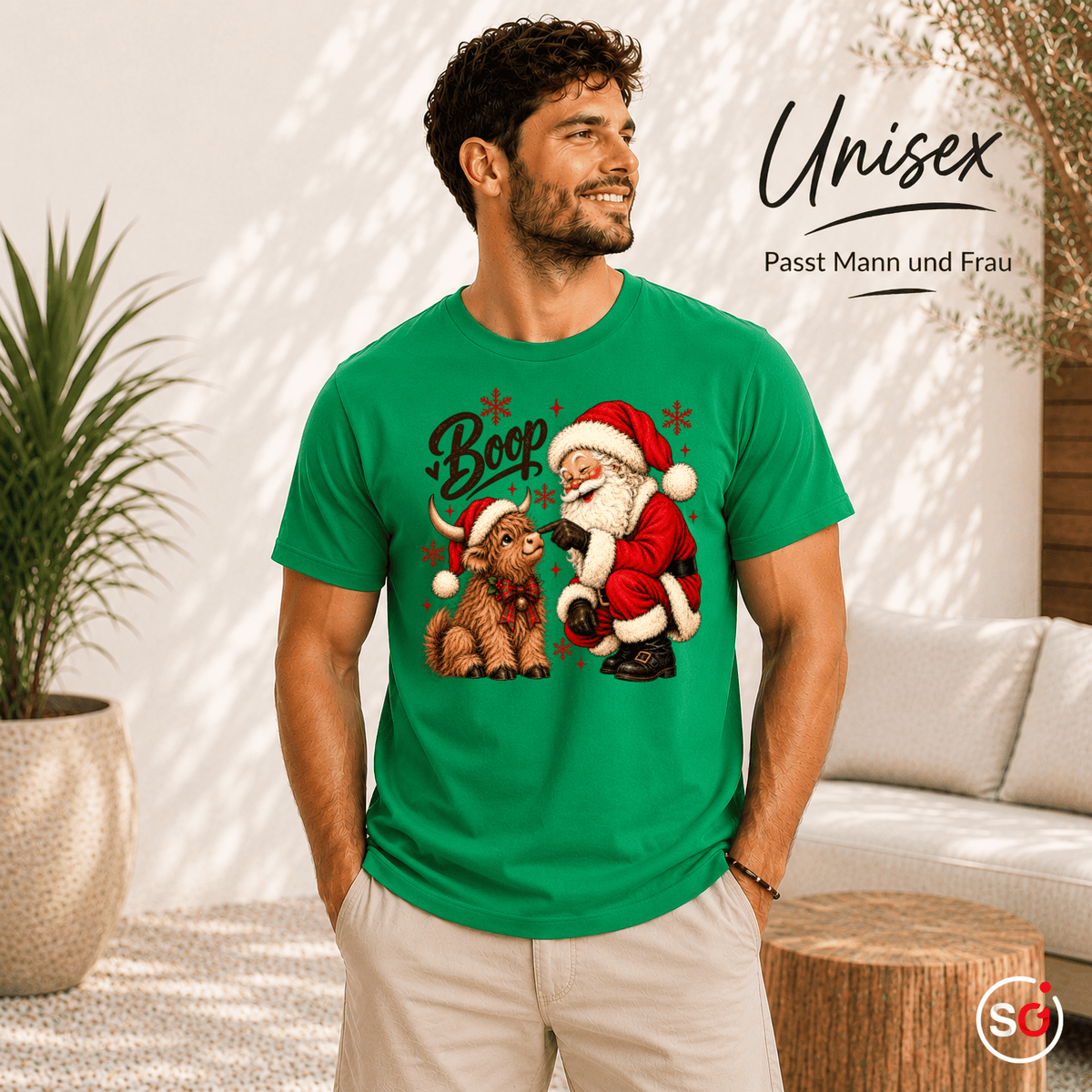 T-Shirt mit Weihnachtsmann und süßem Hochlandrind | Lustiges Santa Boop Motiv für die Festtage - StyleOne