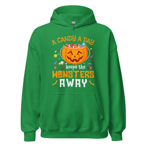 Halloween Hoodie: A Candy A Day keeps the Monsters away - Gruselig-cooler Kapuzenpullover