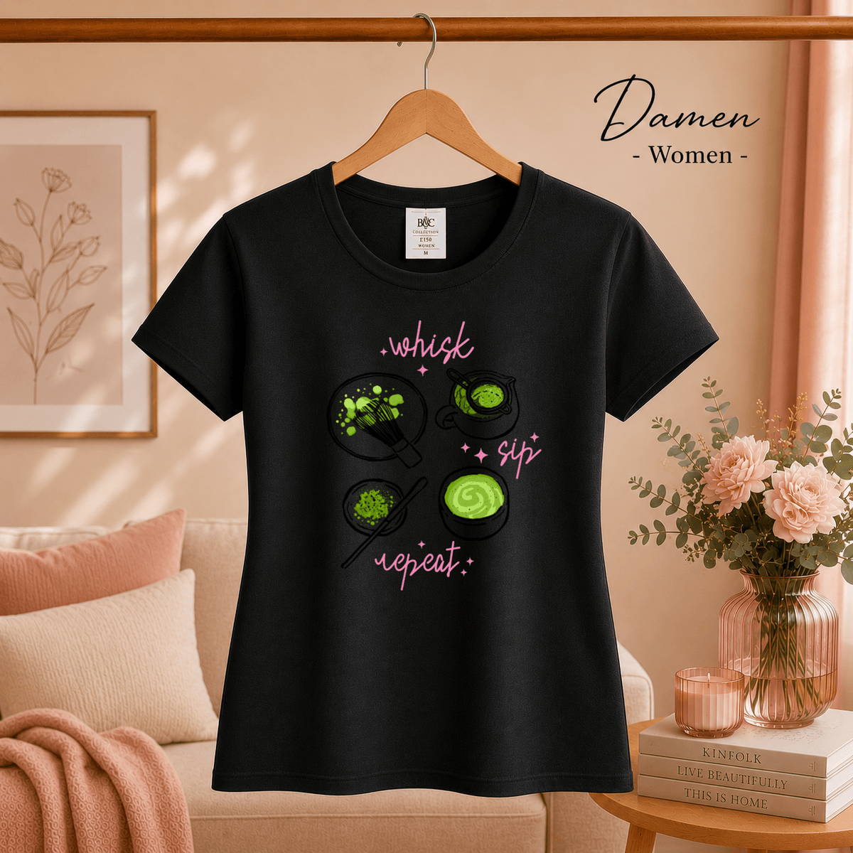 Whisk, Sip, Repeat T-Shirt mit handgezeichnetem Matcha-Zeremonie Design - StyleOne